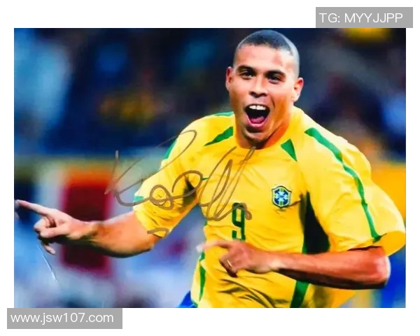 足球传奇45号球星的辉煌历程与背后故事揭秘 足球传奇45号球星的辉煌历程与背后故事揭秘