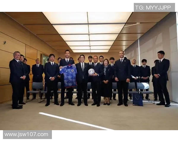 日本首相与足球明星的精彩碰撞引发全球关注与热议