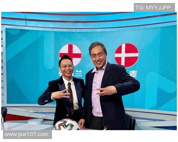 足球明星在采访中意外讲错语言引发笑声瞬间视频回顾