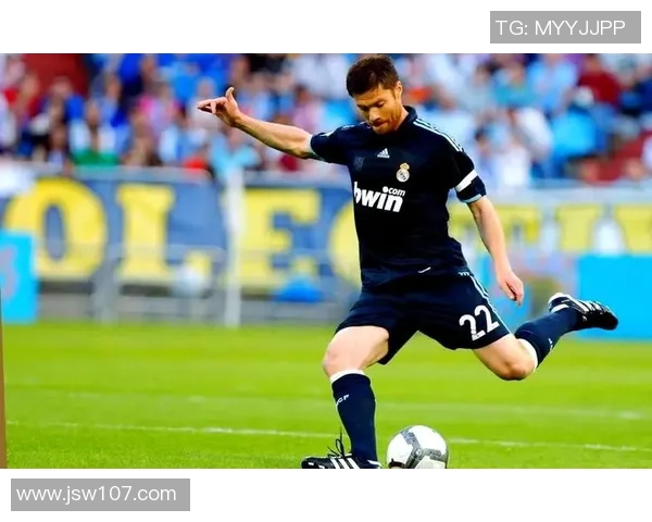 辉煌岁月中的传奇人物回顾历史美国足球明星的精彩瞬间与成就