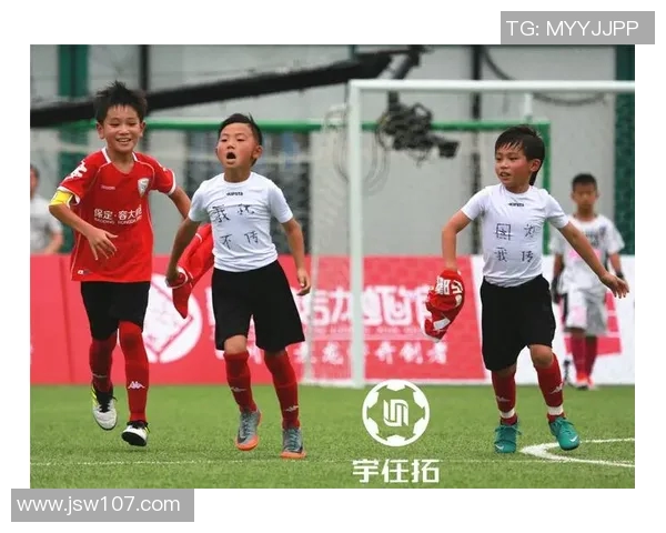 中国足球明星栋的成长历程与对中国足球未来的影响分析