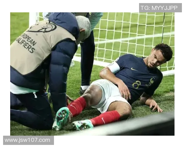 足球明星因脚伤受困的背后故事与伤情图片揭秘